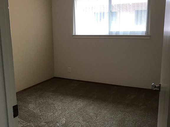 4th image of 2358 Karen Dr APT 6