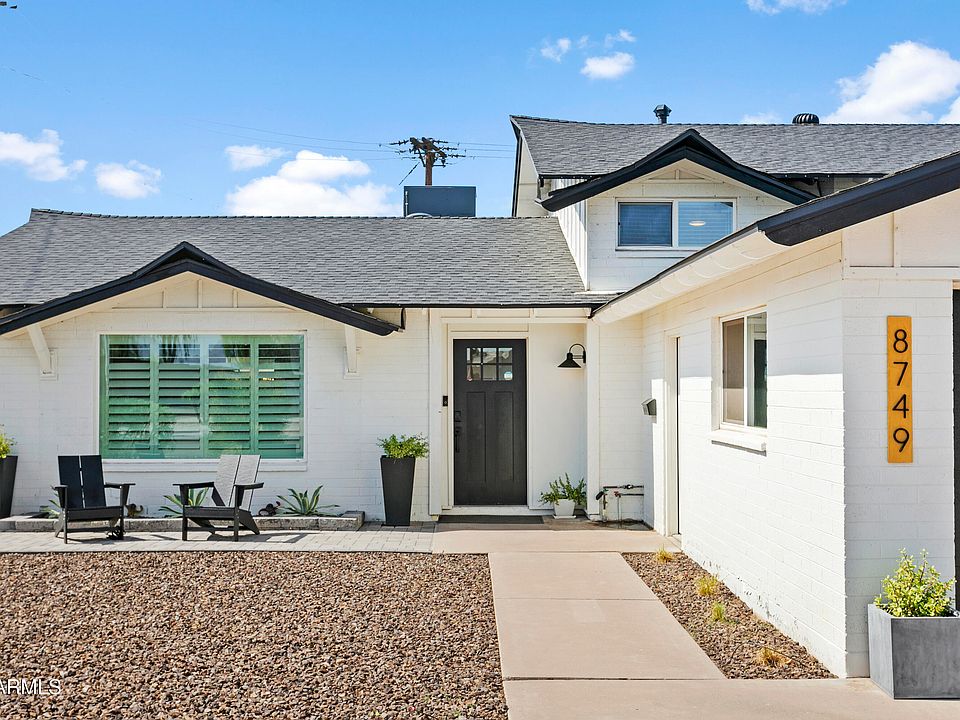 1st image of 8749 E MONTEBELLO Avenue