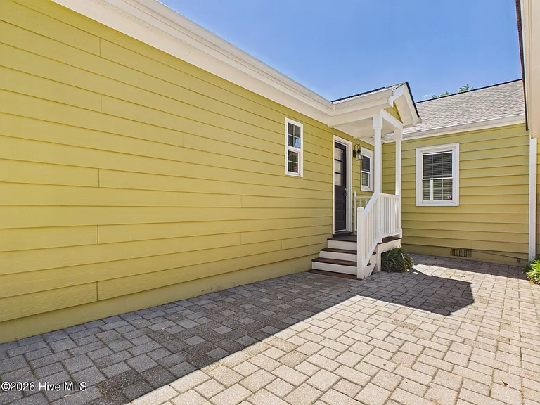 2912 Oberlin Rd — Photo 55