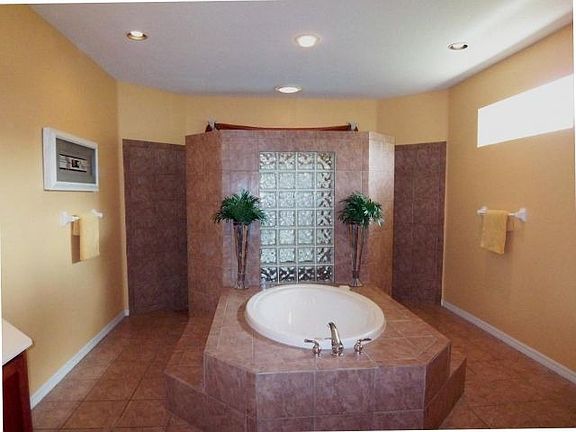 2nd image of 16341 Heathrow Dr