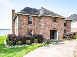 3623 Shore Shadows Dr, Crosby, TX 77532