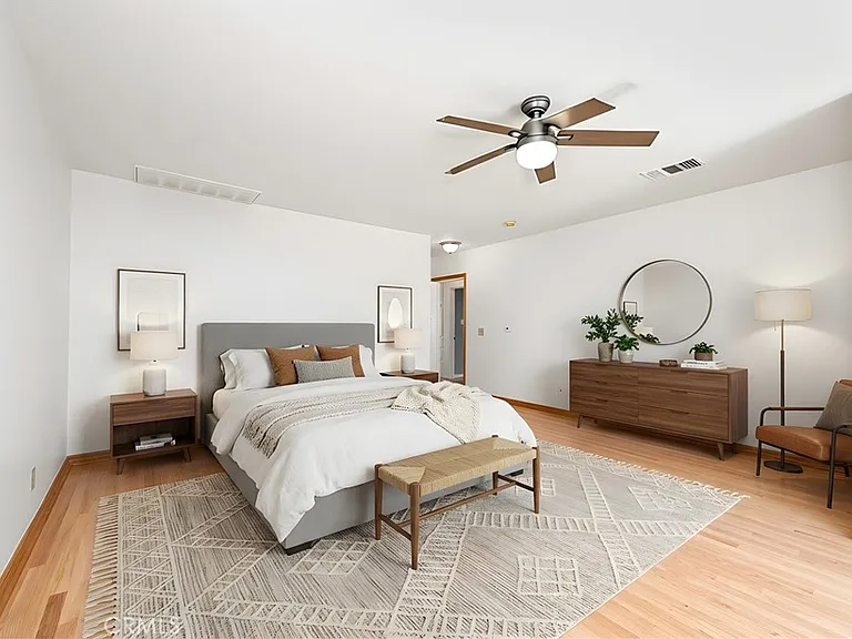 3919 Globe Ave — Photo 13
