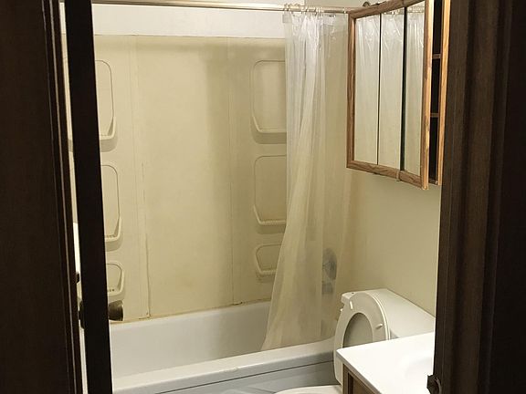 5th image of 307 W Marshall St APT 3