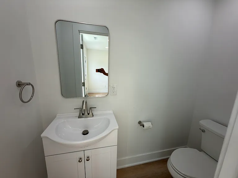 327 Roxborough Ave #1 — Photo 5