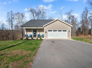 93 Vance Dr, Scottsville, KY 42164