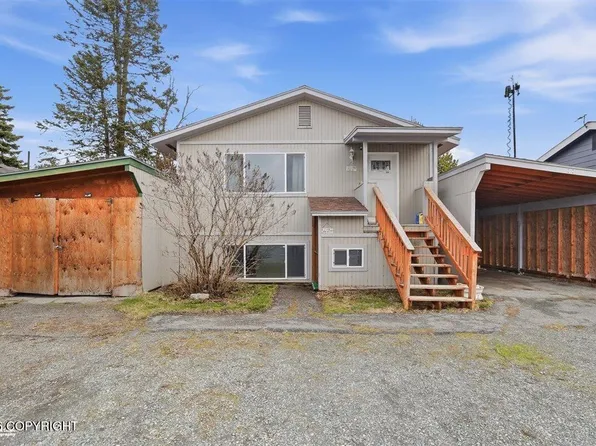1230 Lilac Ln, Kenai, AK 99611