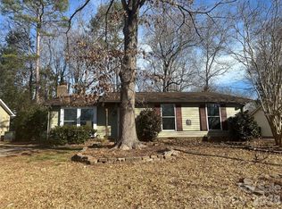 6011 Sunset Chase Ln, Charlotte, NC 28212