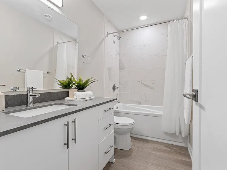 631 B Longfields Dr — Photo 17
