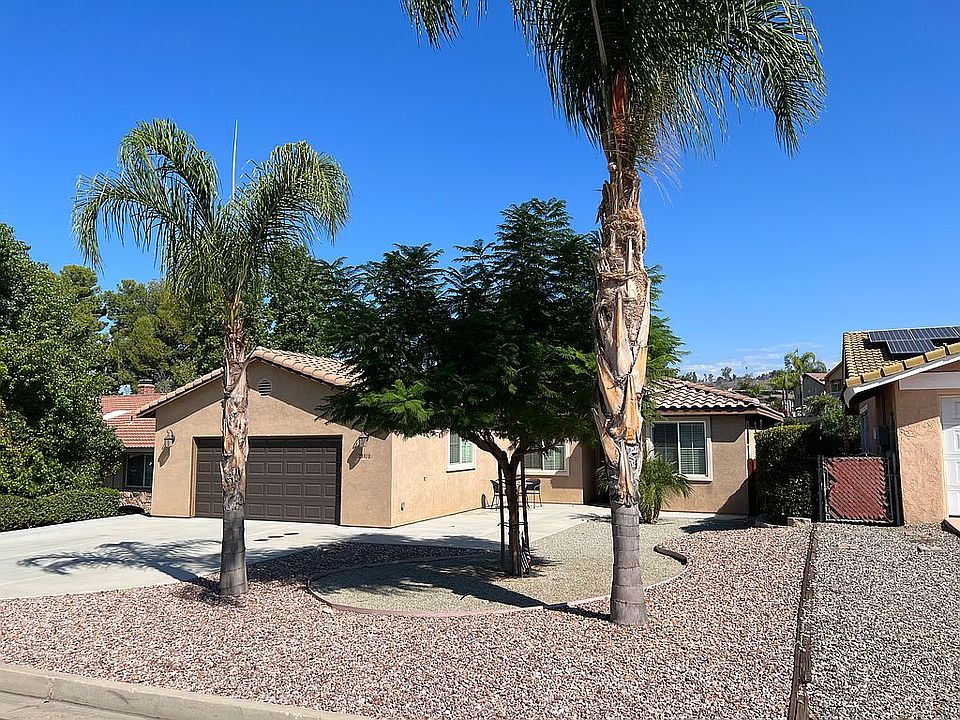 1st image of 23918 Canyon Lake Dr N