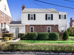 41 Huntington Dr, Yonkers, NY 10704