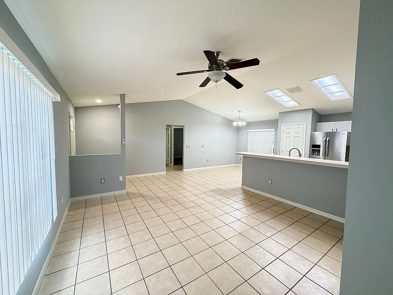 16195 SW 50th Terrace Rd — Photo 3