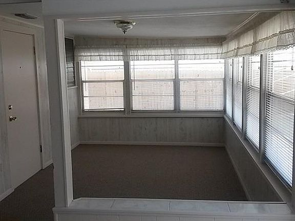 4th image of 4210 78th St N
