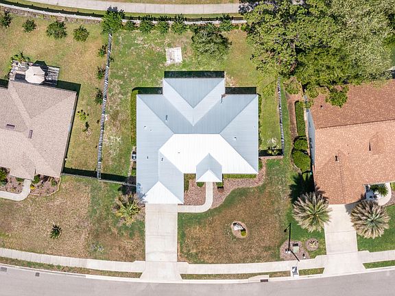 3rd image of 907 NW 119th St