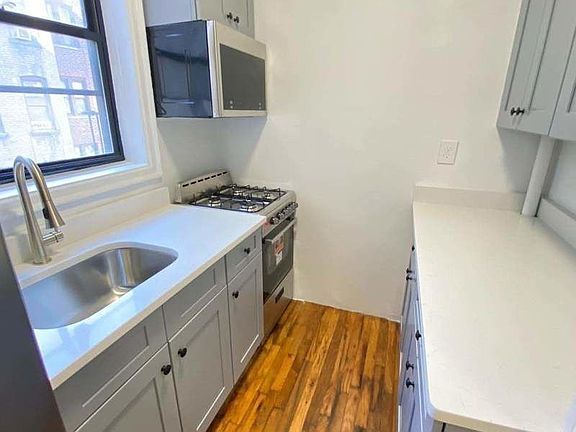 2nd image of 135 Ocean Ave #5M
