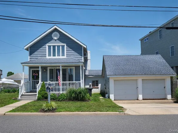 3609 Somerset Drive, Seaford, NY 11783