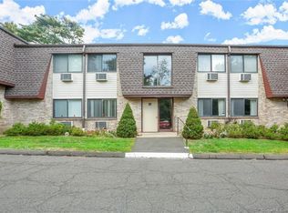 255 Strawberry Hill Ave UNIT C8, Stamford, CT 06905