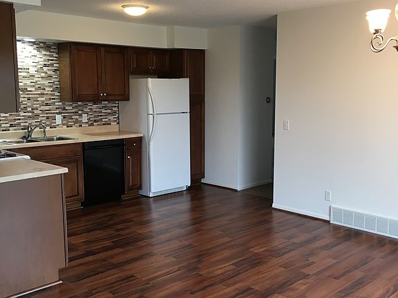 4th image of 7746 Suder Ave