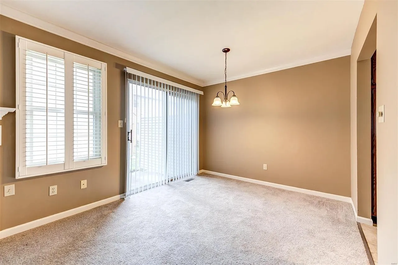 2 bed, 3.5 bath, 1350 sqft, $2,000 — Photo 4