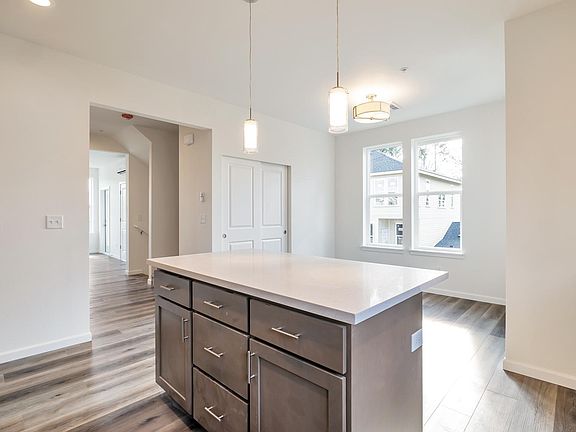 5th image of 1653 Starlight Ln #107