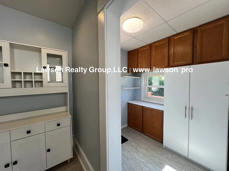 2148 Berkley Ave SW — Photo 37