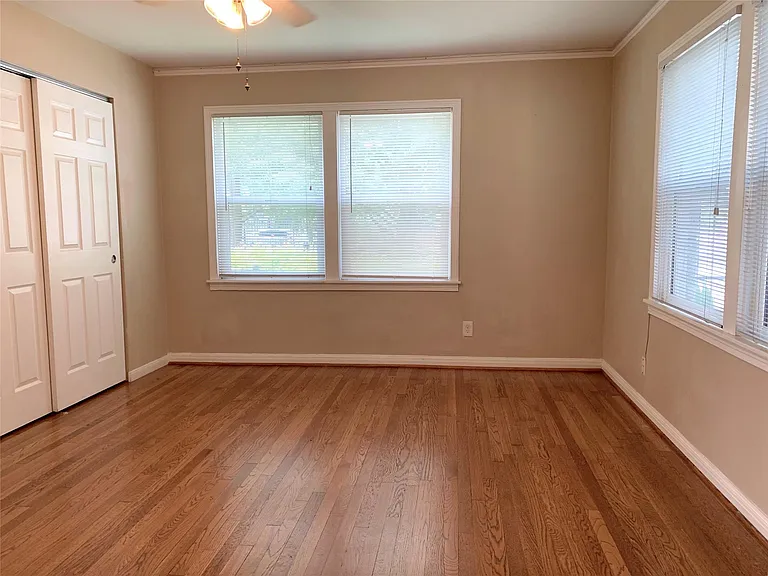 307 Avondale St #1 — Photo 17