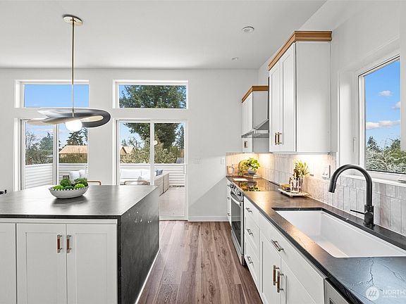 5th image of 11242 Evanston Avenue N #B