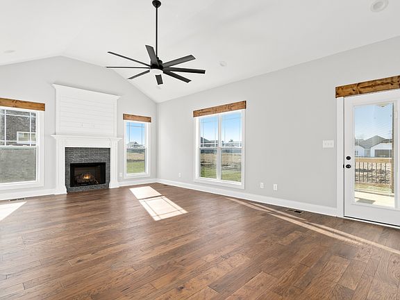 5th image of 60 Hereford Farms Lot 60