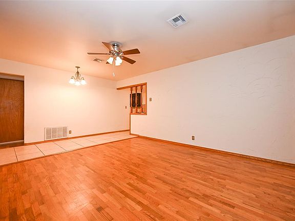5th image of 27 Shannon Dr