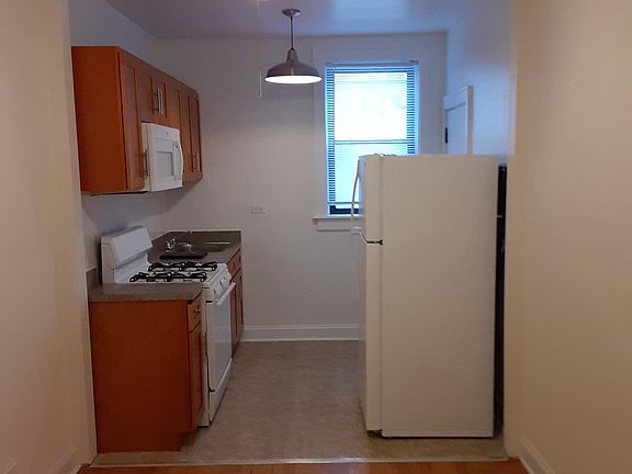 3rd image of 4059 1/2 N Elston Ave #1A