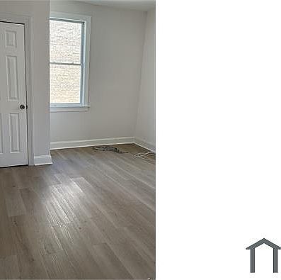 3rd image of 1535 Overington St #B