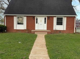 825 Pryor St, Mayfield, KY 42066