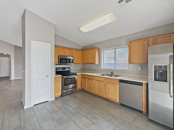 3rd image of 6541 E Haven Ave