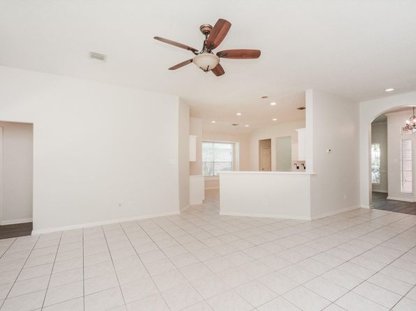 918 Tennyson Dr