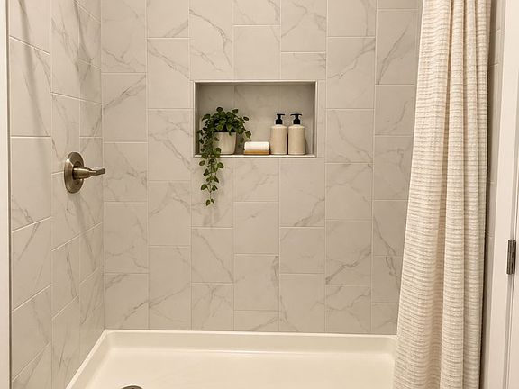 5th image of 142 N 2nd St #2B