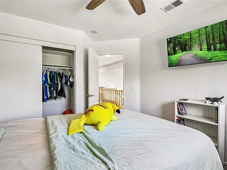 24882 Oxford Dr — Photo 20