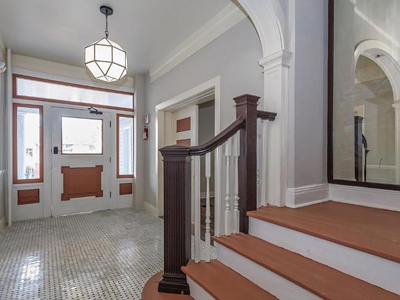2nd image of 3407 Elgin Ave #3A