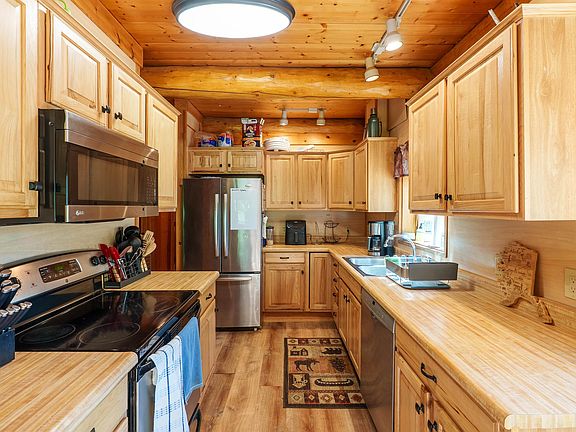 5th image of 1375 Whistling Swan Dr