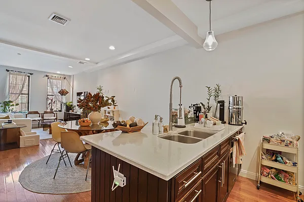 Rented by Daniel Gale Sotheby's International Realty | media 10