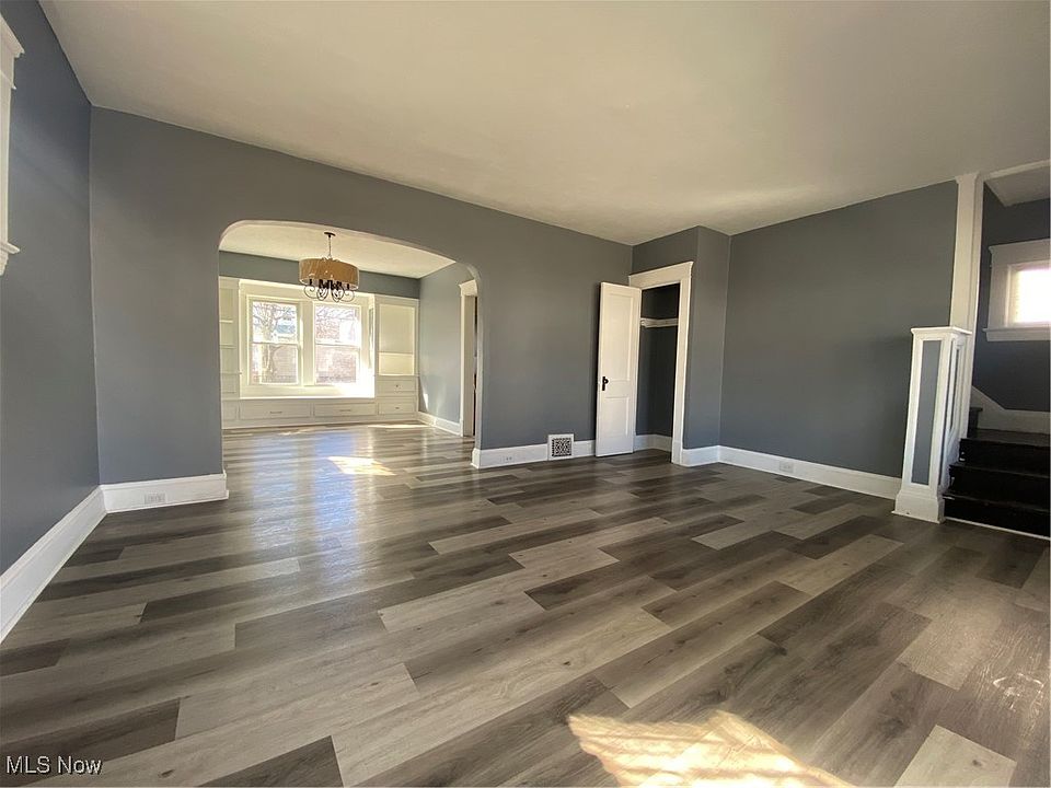 3436 W 123rd St, Cleveland, OH 44111 | Zillow