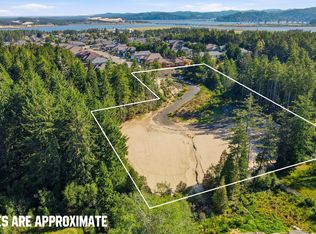 2215 Garfield St, North Bend, OR 97459