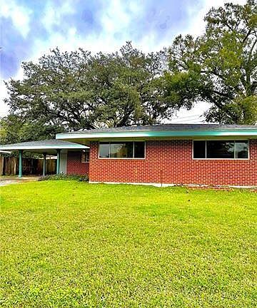 2nd image of 2618 Bristol Pl