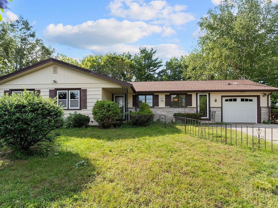 1st image of 28 Richardi Ln