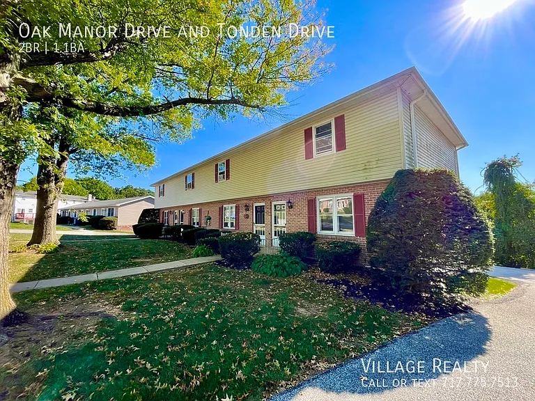 Oak Manor Dr — Photo 1