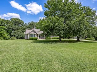 13946 Fairmount Rd, Siloam Springs, AR 72761