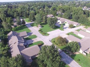 1328 Trails End Rd, Carterville, IL 62918