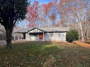 68 Lynn Dr, Crossville, TN 38555