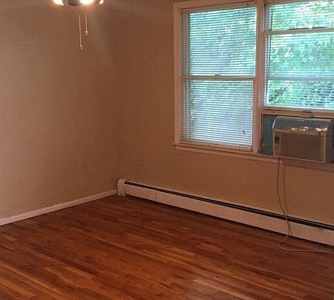2nd image of 170 Ramona Ave #2