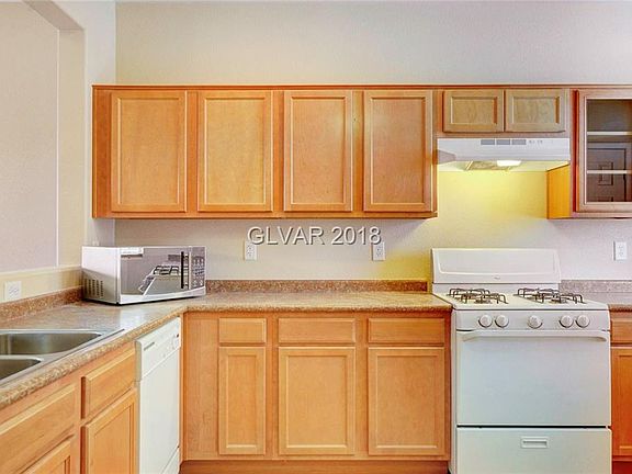 3rd image of 10854 Monaco Beach Ave