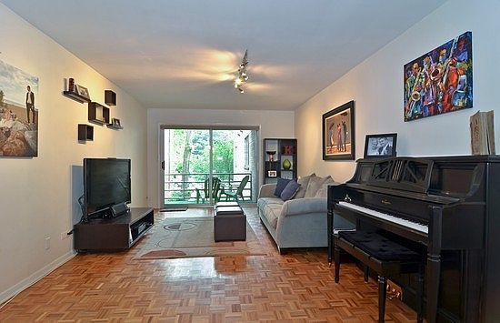 3rd image of 2150 Sherman Ave APT 2A