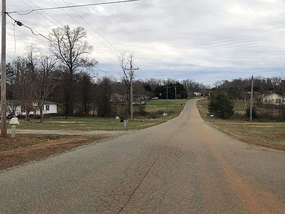 4th image of 2560 Ashewood Dr